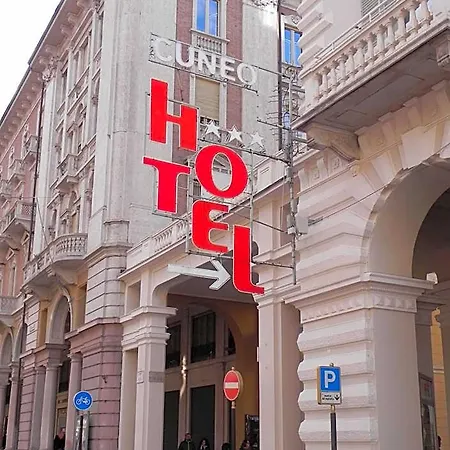 ホテル Cuneo Hotel クーネオ