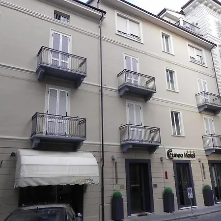Cuneo Hotel Otel Cuneo
