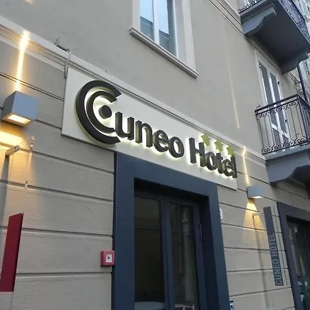 Otel Cuneo Hotel 3*