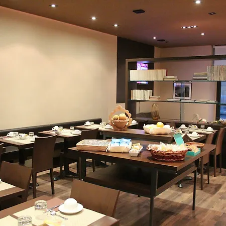 Cuneo Hotel 3* クーネオ